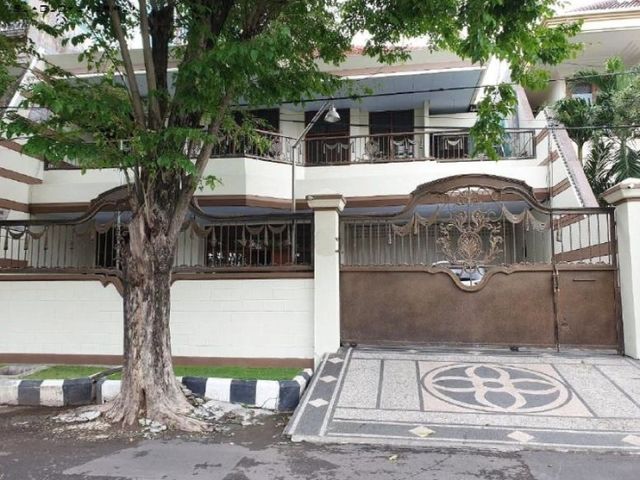 Rumah Dharmahusada Indah BOULEVARD MINIMALIS