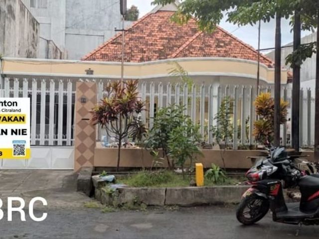 Rumah Siap Huni cocok untuk usaha, Kantor, Klinik maupun caffe di Surabaya Pusat
