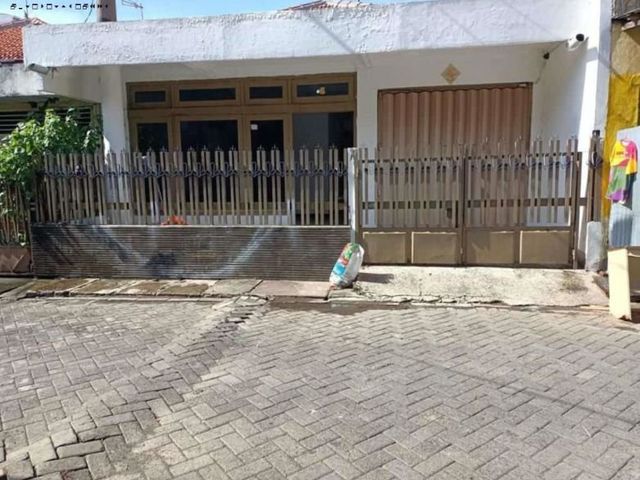 Rumah Gembong Row jalan 2 mobil, Strategis