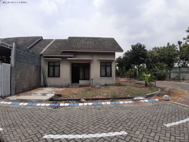 Rumah Hook Nirwana Kahuripan Sidoarjo Strategis tengah kota