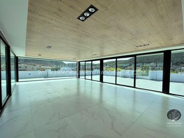 place photo 47