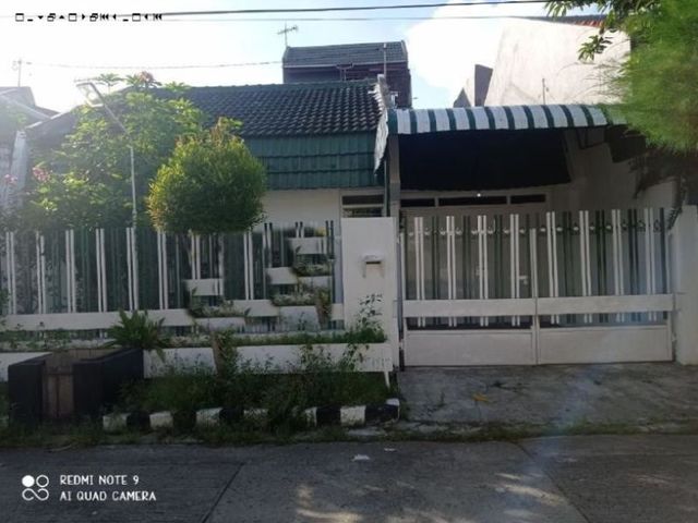 Rumah di Wisma Permai Tengah Hadap selatan