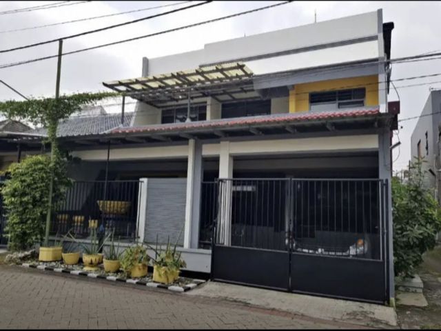 Rumah Lux di manyar jaya surabaya