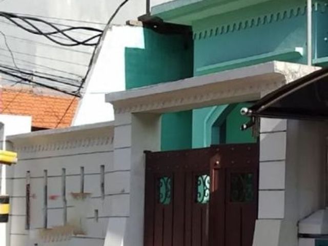 Rumah di Ploso Timur Hadap selatan