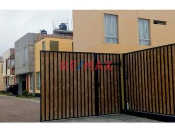 🏡 Exclusiva Casa De 3 Pisos En Condominiolos Lifes| 5 Dormitorios, Cochera, Jardín .
