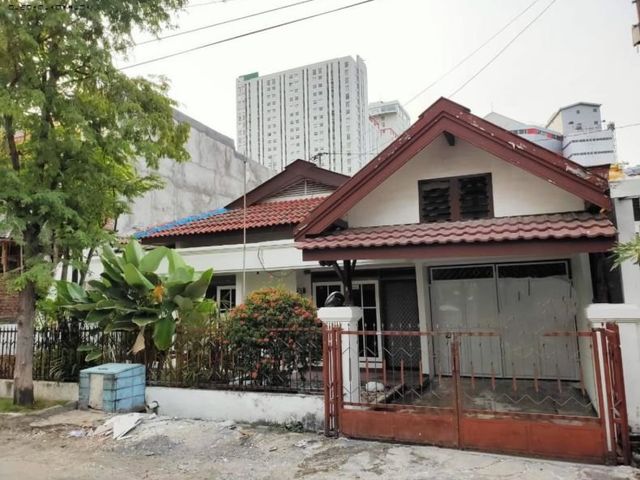 Rumah siap huni di baruk utara (2 menit dari Superindo MERR)