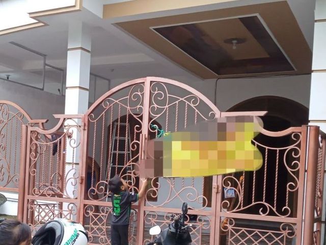 rumah Babatan Indah, Strategis