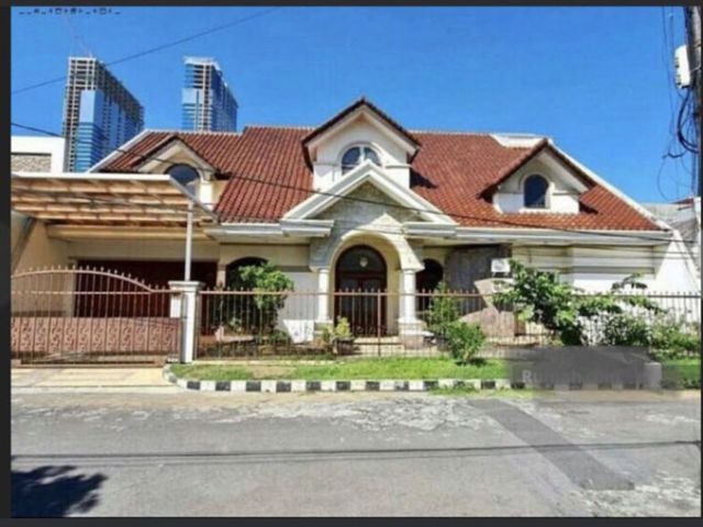 Dijual Rumah Mewah Dharmahusada Indah, Surabaya