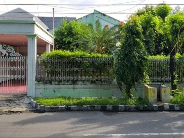 Disewakan Rumah Hadap Selatan Di Jl Raya Sukomanunggal Jaya, Surabaya