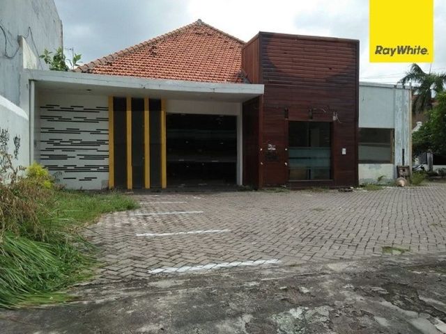 Disewakan Bangunan Resto di Jalan Kartini, Surabaya