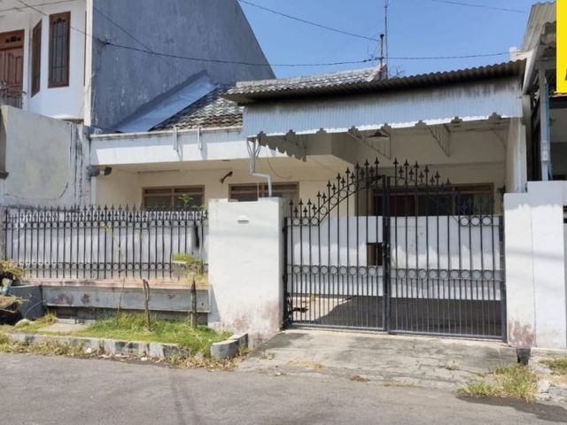 Disewakan Rumah Siap Huni Di Wisma Permai Barat, Surabaya Timur