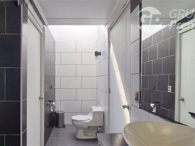 place photo 56