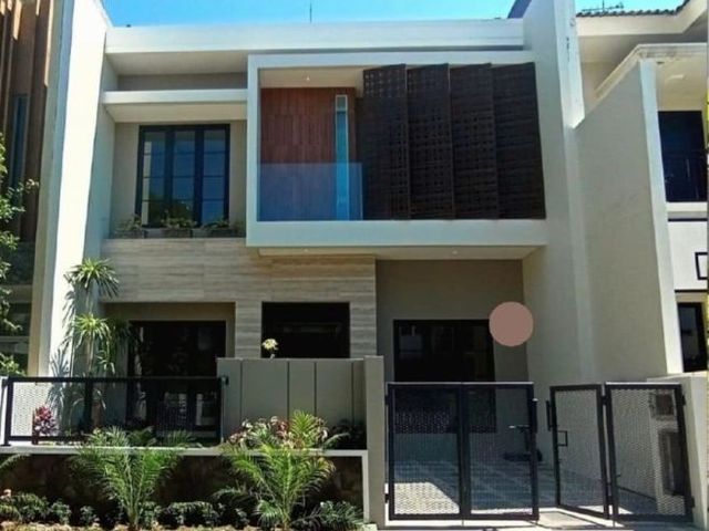 RUMAH 2 LANTAI PAKUWON CITY BARU GRESS HADAP SELATAN