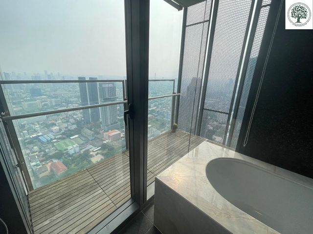 place photo 81