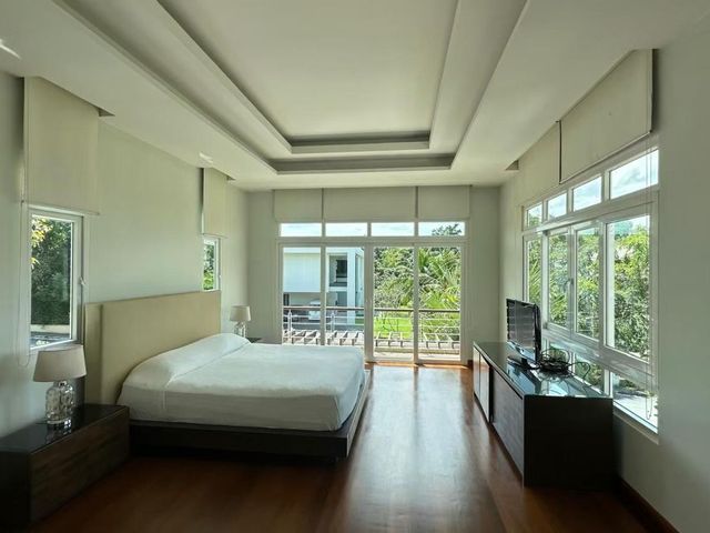 place photo 53