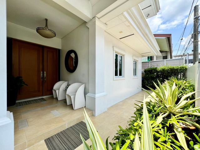 place photo 52