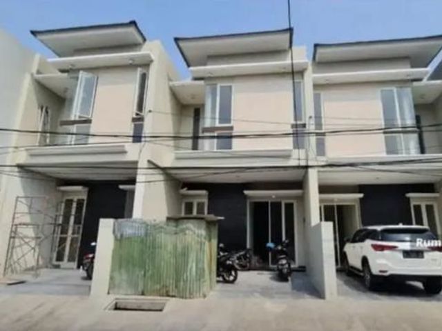 Dijual Rumah 2 lantai SHM di Rungkut Asri Surabaya