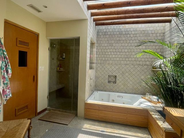 place photo 54