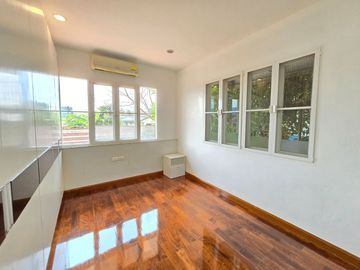 place photo 51