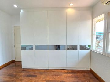 place photo 53