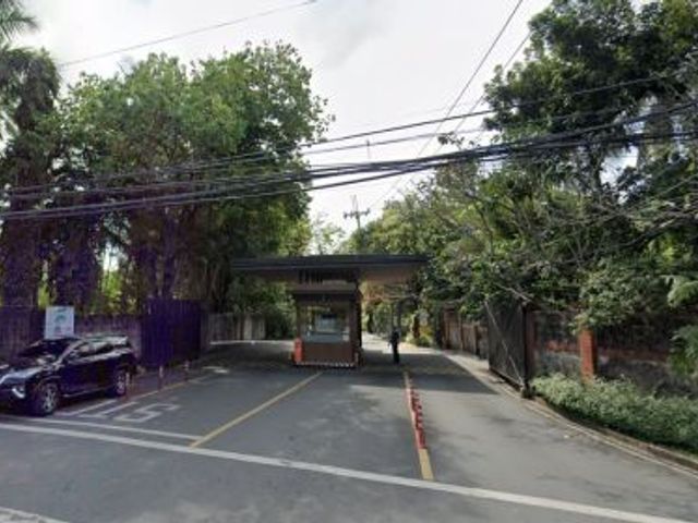 Old Bungalow House For Sale in Forbes Park, Makati City