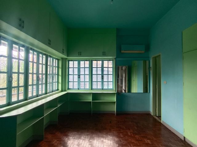 place photo 54