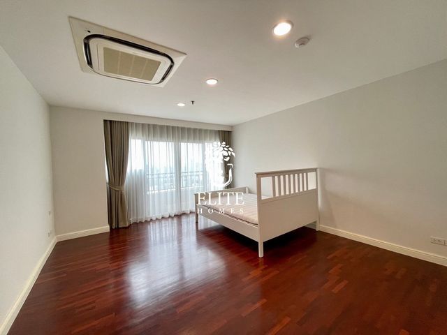 place photo 56