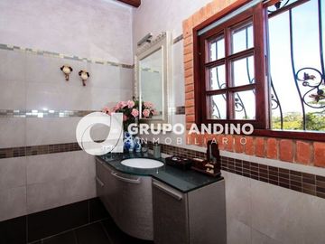 place photo 52