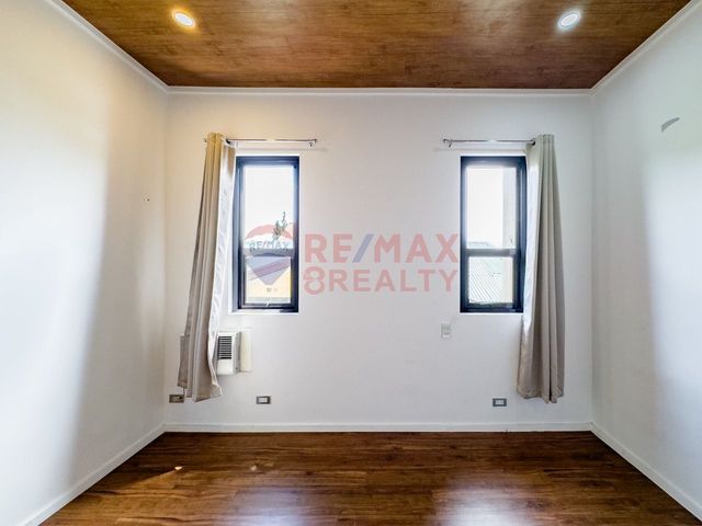 place photo 48