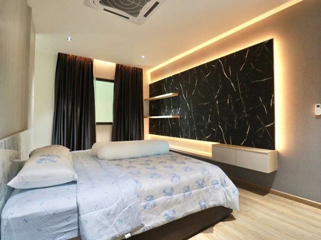 place photo 85