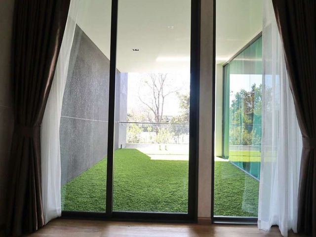 place photo 73