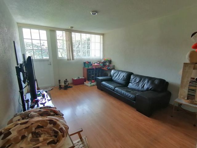 place photo 52
