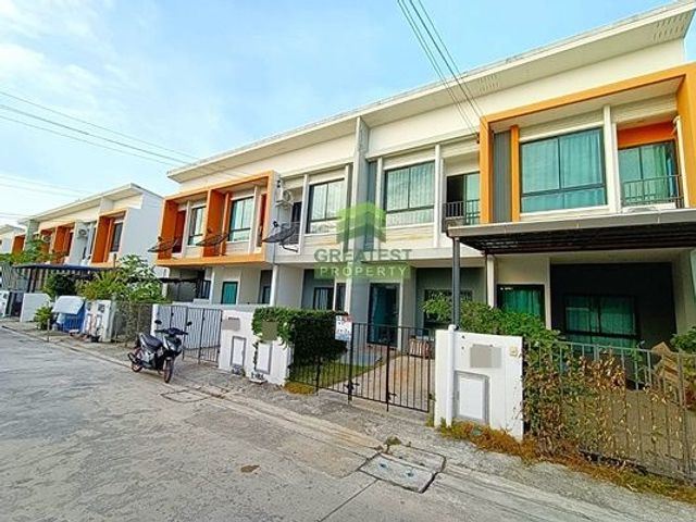 หมู่บ้านสิรารมย์ พลัส บางนา กม.29 SIRAROM PLUS BANGNA KM.29 ขายด่วน ทาวน์โฮม 2 ชั้น เนื้อที่ 16 ตร.ว ทำเลดี ราคาต่อรองได้
