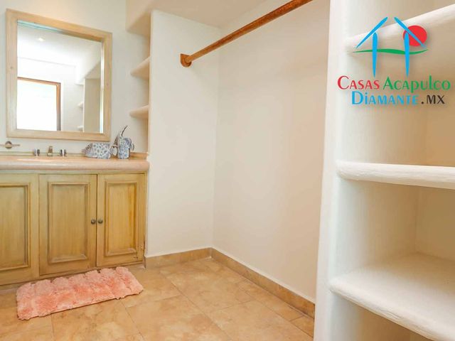 place photo 60