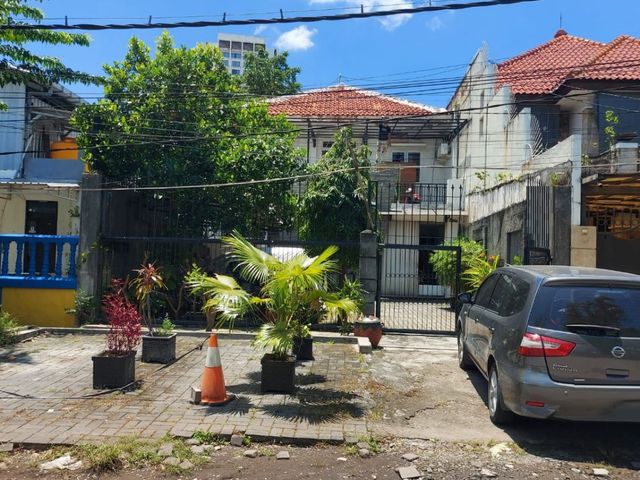 Dijual Rumah SHM Pusat Kota di Jl Cempaka Tegalsari Surabaya