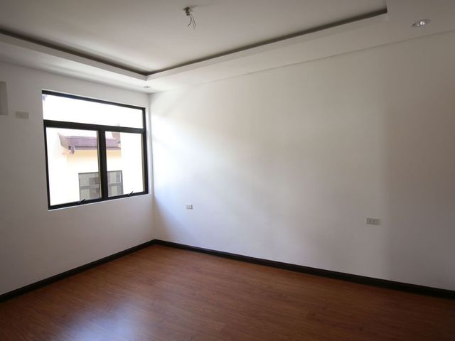place photo 54