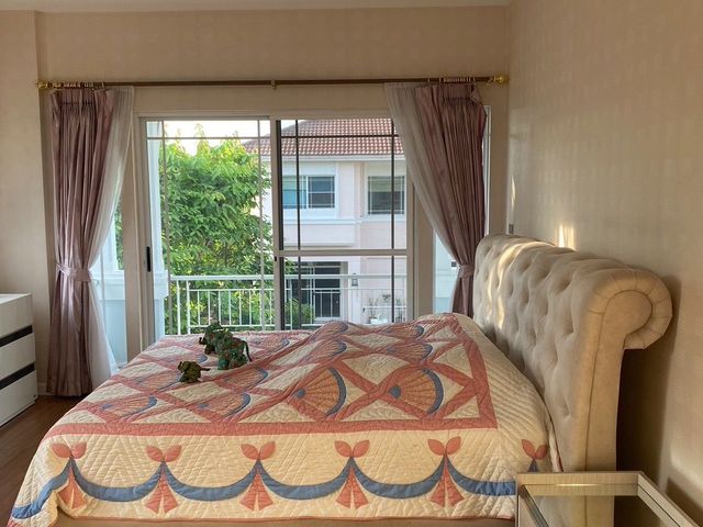 place photo 73