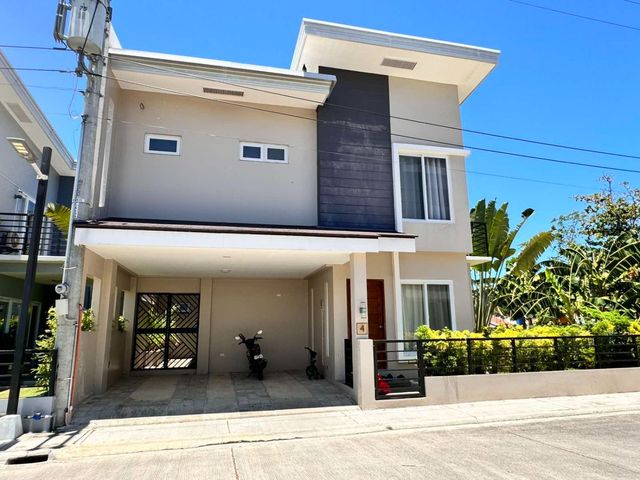 4 Bedroom House in Mactan Cebu