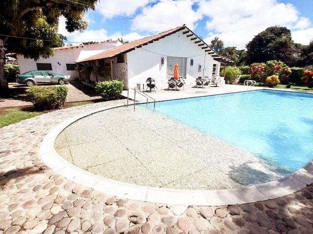 SE  VENDE CASA PISCINA PRIVADA CONDOMINIO