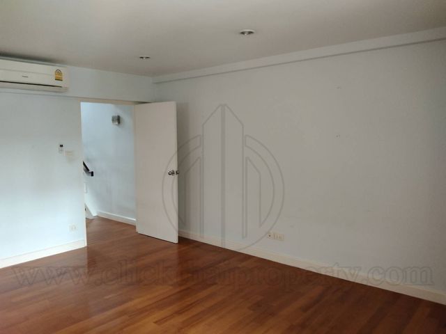 place photo 56