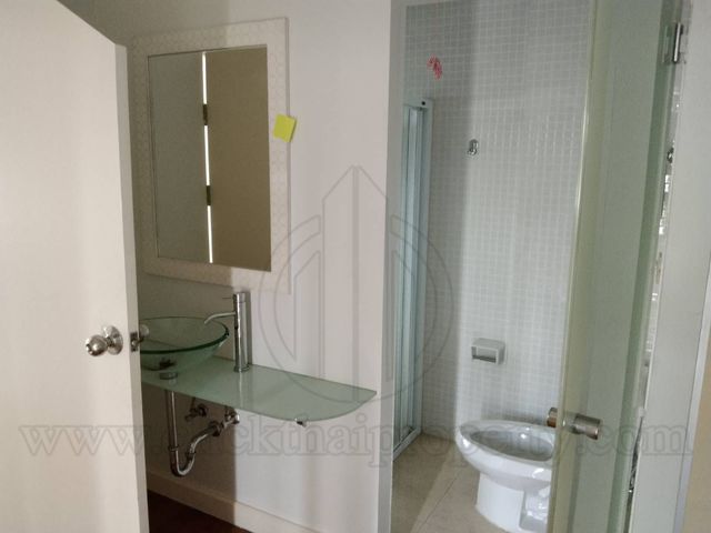 place photo 48