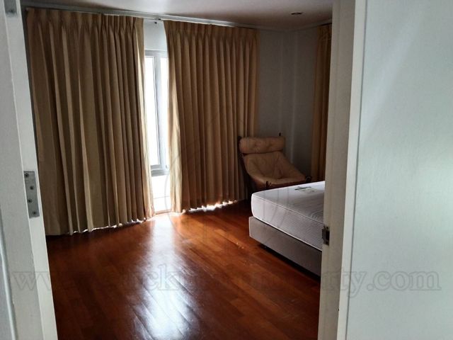 place photo 66