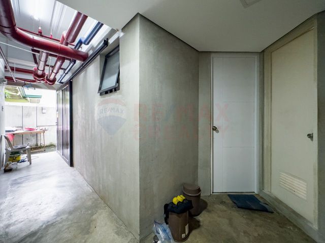 place photo 100