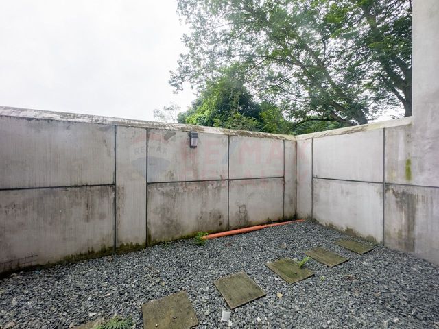 place photo 98