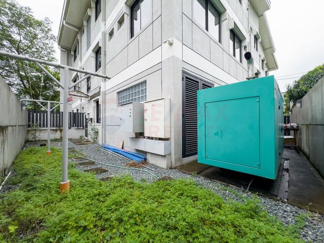 place photo 70