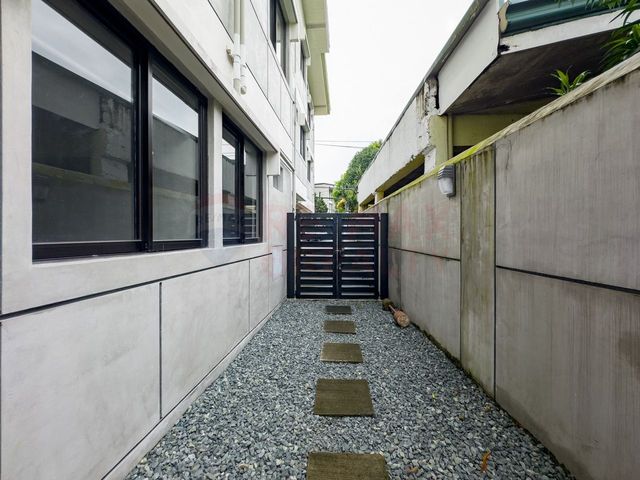 place photo 68
