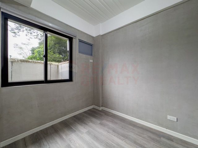 place photo 94