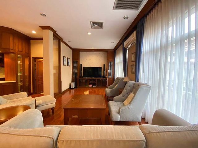 place photo 64