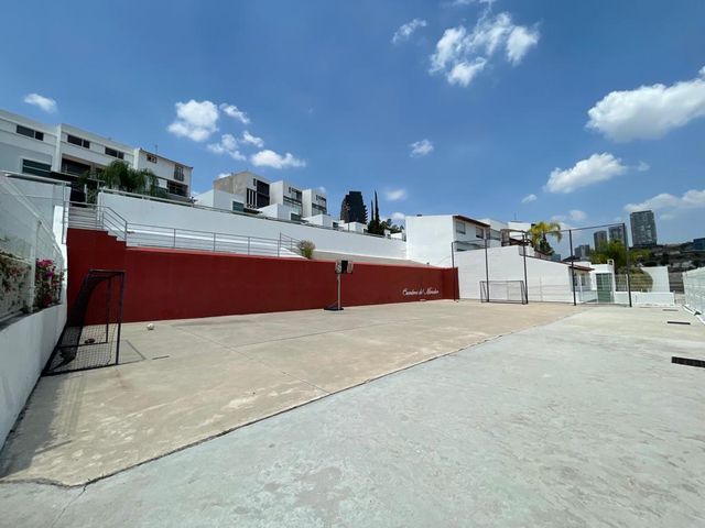 place photo 27