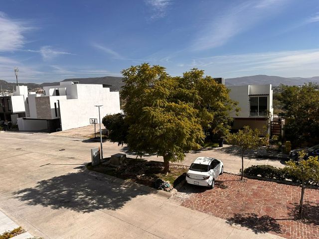 place photo 35